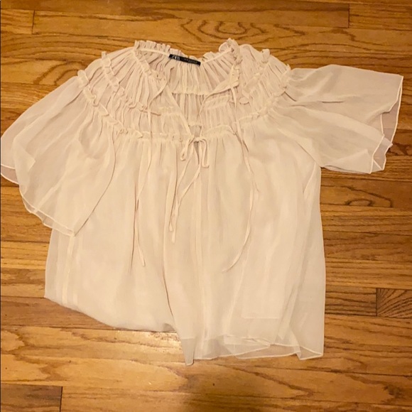 Zara ruffle blouse - Picture 2 of 5
